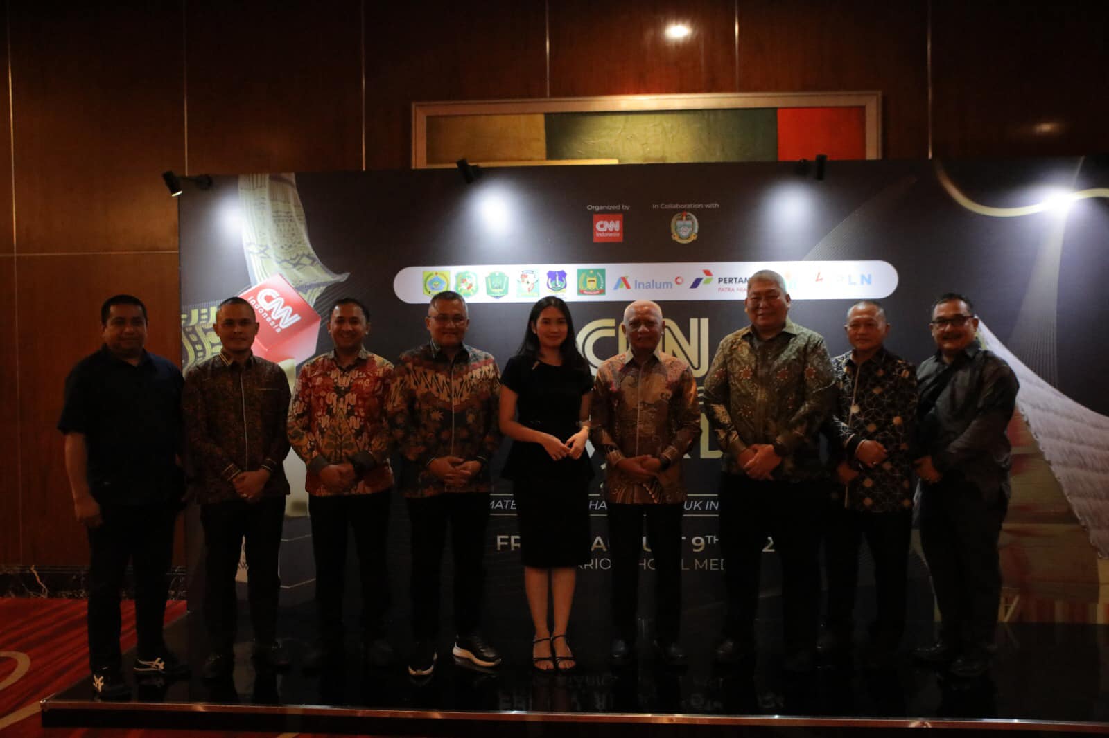 Bupati_Asahan_Terima_Penghargaan_Outstanding_Cultural_Diversity_Preservation_Initiative_Tahun_2024