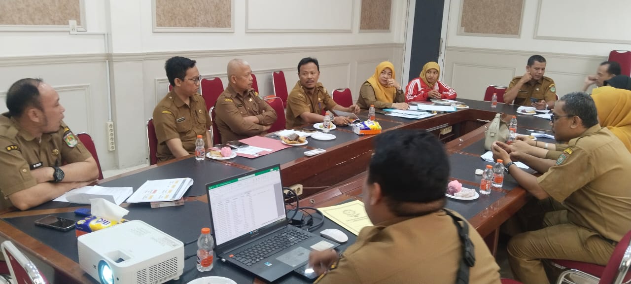 rapat_Pembahasan_tentang_Satuan_Standar_Harga_SSH